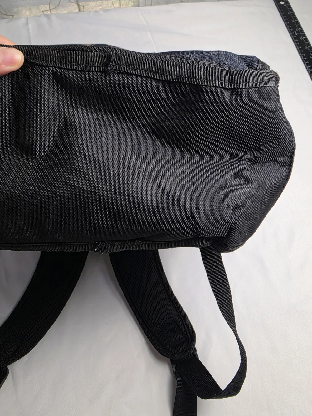 Volcom black beige